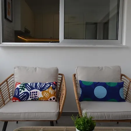 Eleni Center 2 Bedroom Flat לרנקה