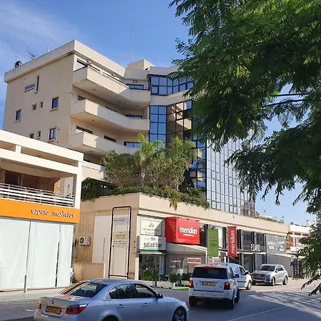 דירה Eleni Center 2 Bedroom Flat *